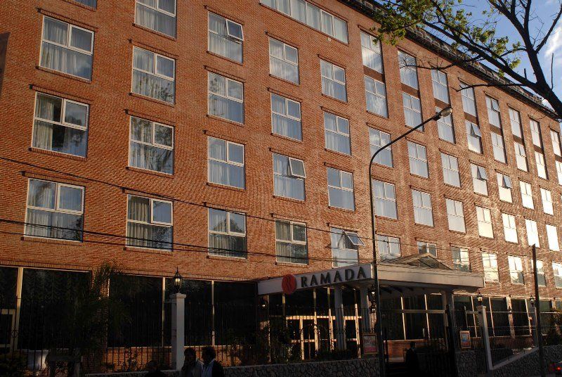 Ramada By Wyndham Buenos Aires Hotel Vicente Lopez Exterior photo