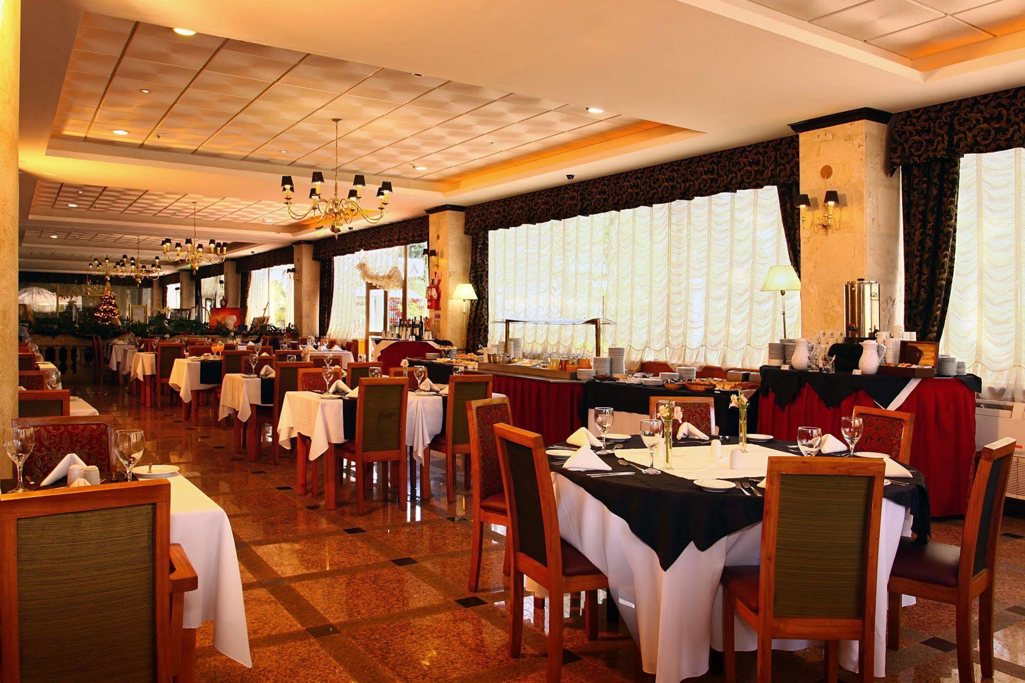 Ramada By Wyndham Buenos Aires Hotel Vicente Lopez Exterior photo