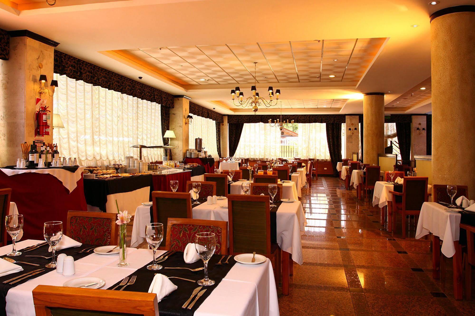 Ramada By Wyndham Buenos Aires Hotel Vicente Lopez Exterior photo
